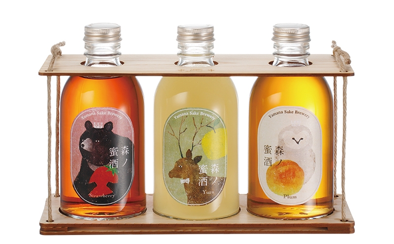 水果蜜酒插畫包裝設計-孔雀之舞法國酒類創意包裝設計