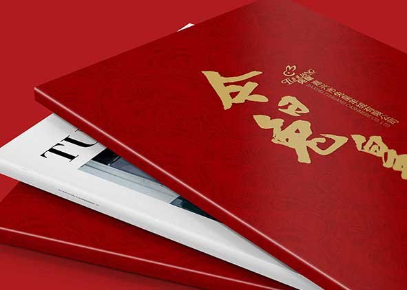 設(shè)計(jì)服裝畫冊有什么原則？